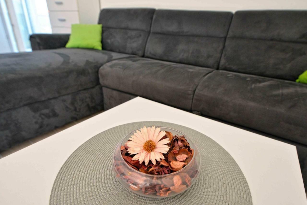 Apartment Kristina Murter Esterno foto