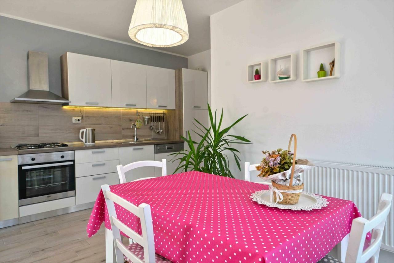 Apartment Kristina Murter Esterno foto