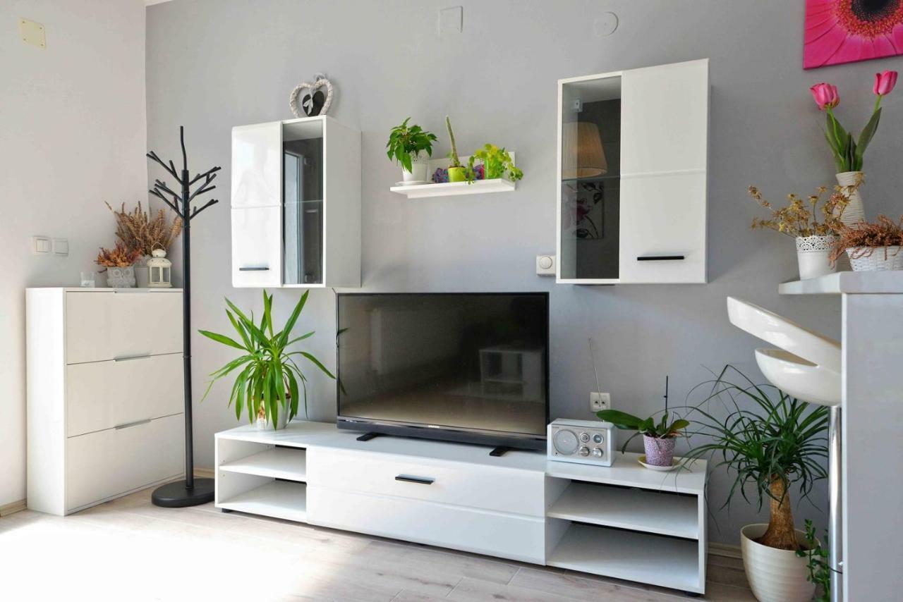 Apartment Kristina Murter Esterno foto